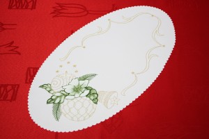 Serwetka świąteczna z nadrukiem Boże Narodzenie 25x45cm OWALIK BOMBKA